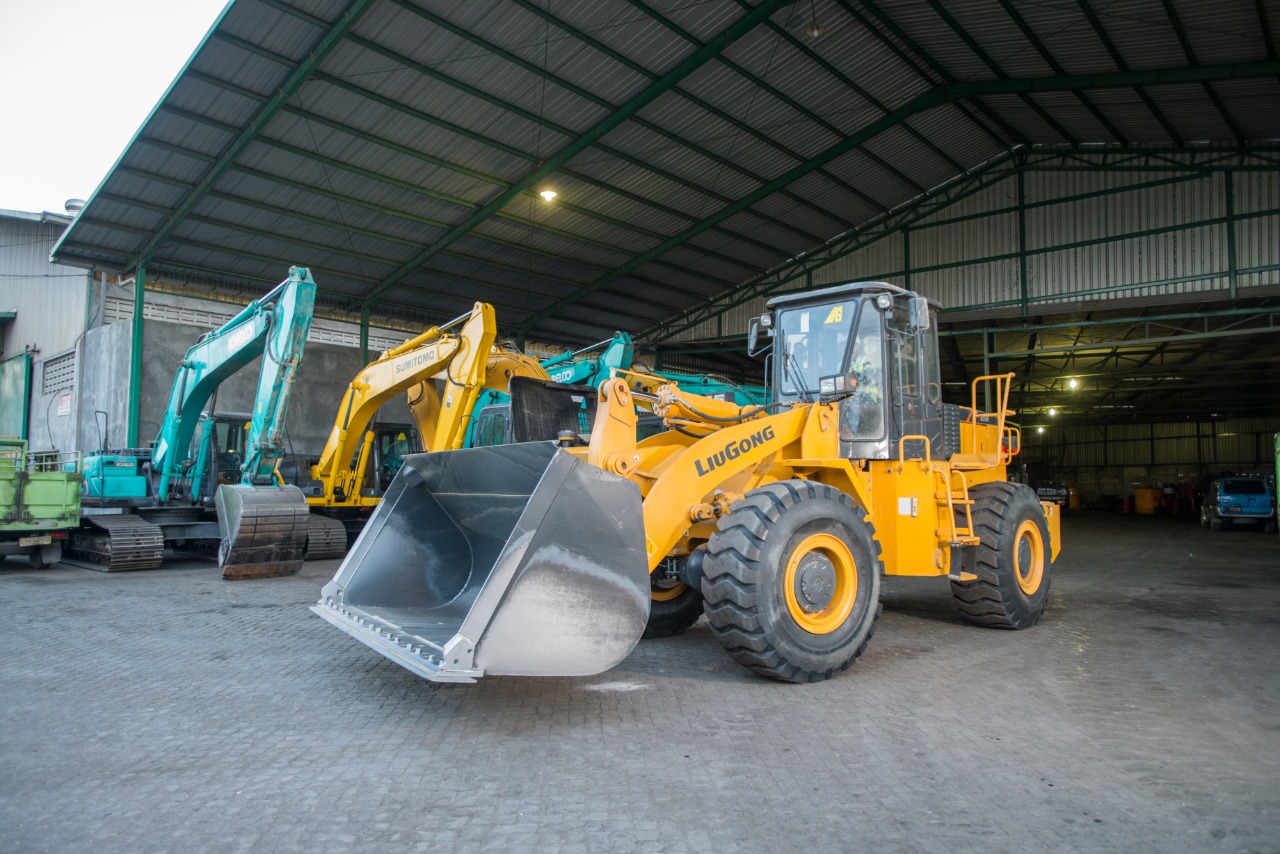 Logistik dan sewa rental alat berat